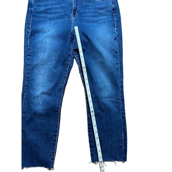 Good American Good Waist Skinny Cropped Jeans with raw edge size 18 plus size hi - Picture 5 of 8